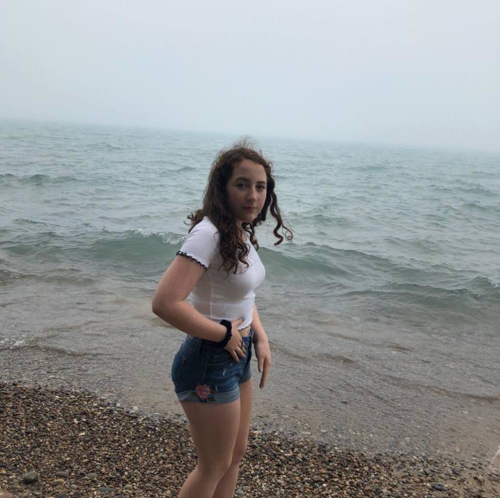 Meet your Posher, Claire